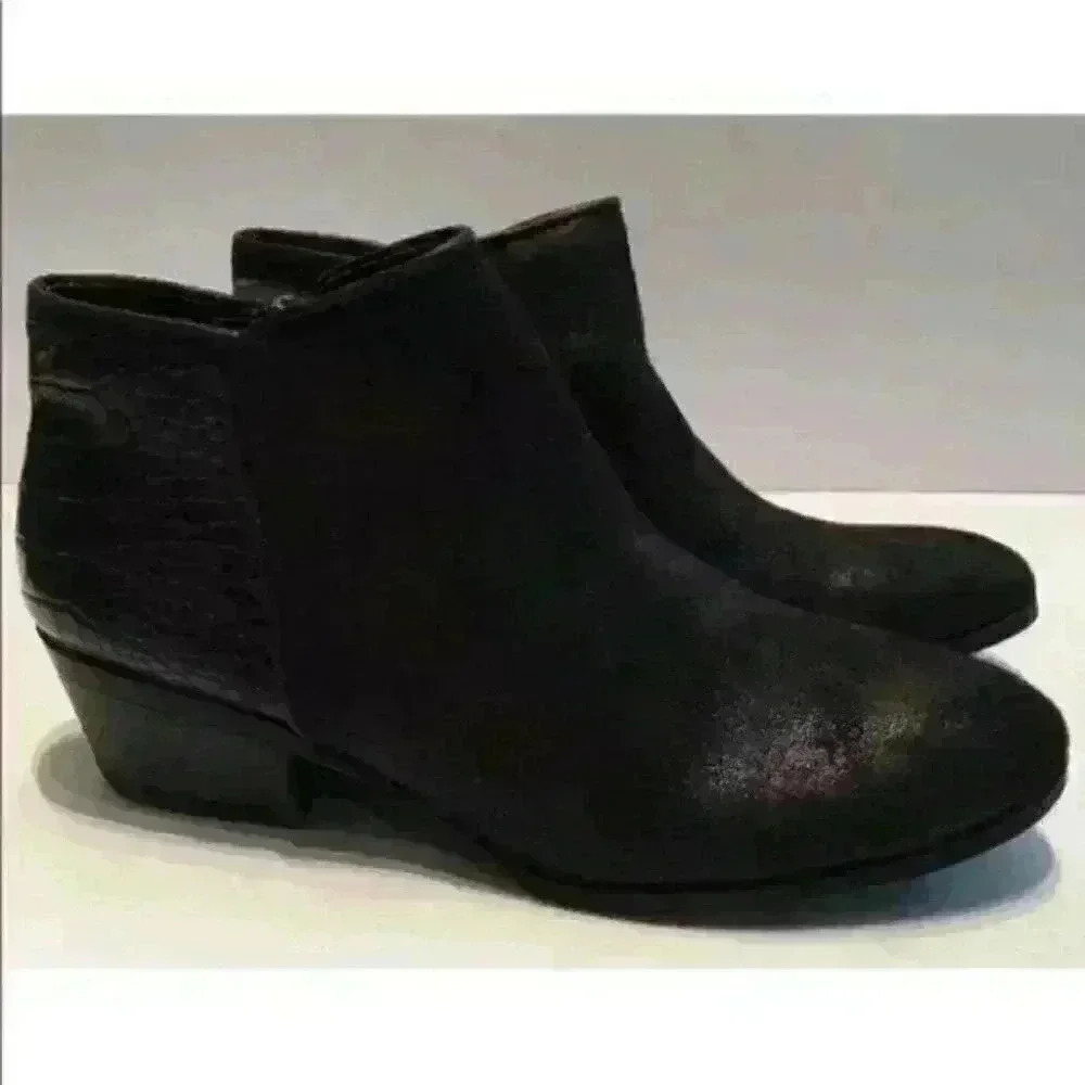 New Simply Vara Svdanna Faux Suede Alligator Print